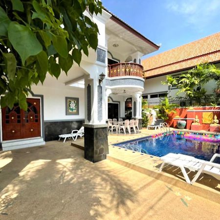 Madee Villa - Pattaya Holiday House Walking Street 6 Bedrooms Exterior photo