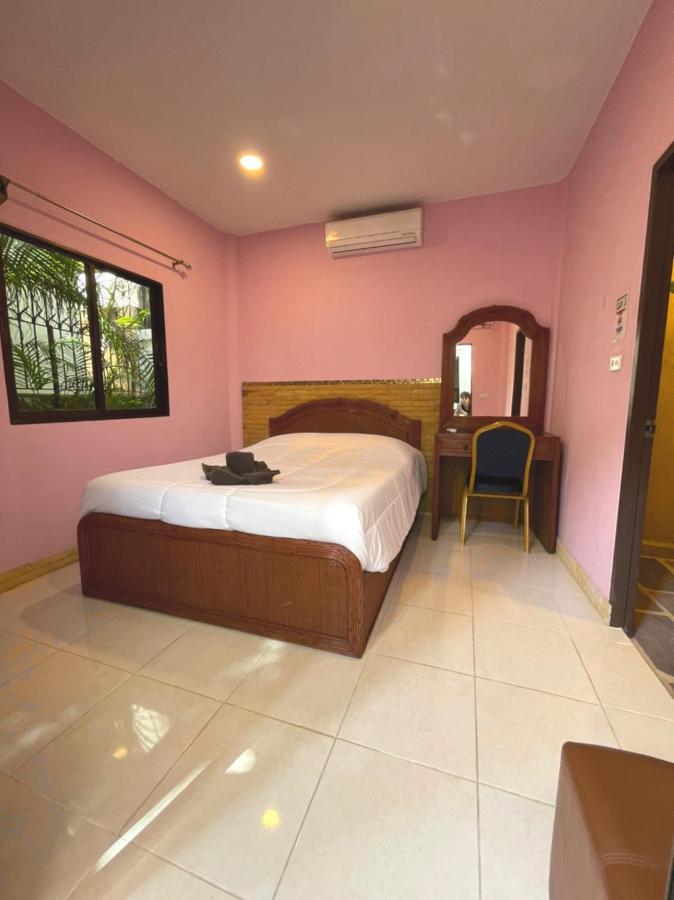 Madee Villa - Pattaya Holiday House Walking Street 6 Bedrooms Exterior photo